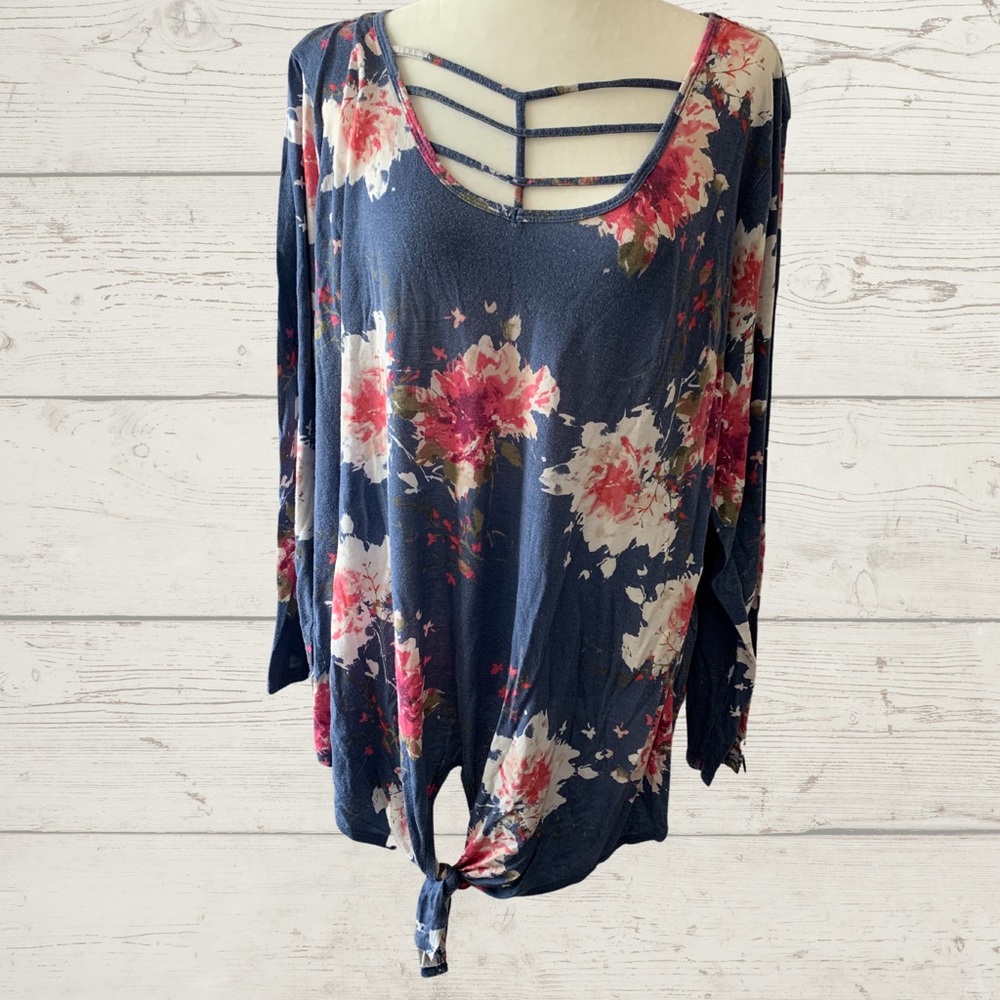Floral strappy tie front shirt 4x